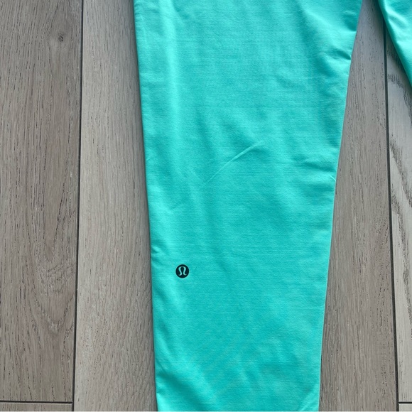 Lululemon Athletica Aqua Joggers - Picture 4 of 6